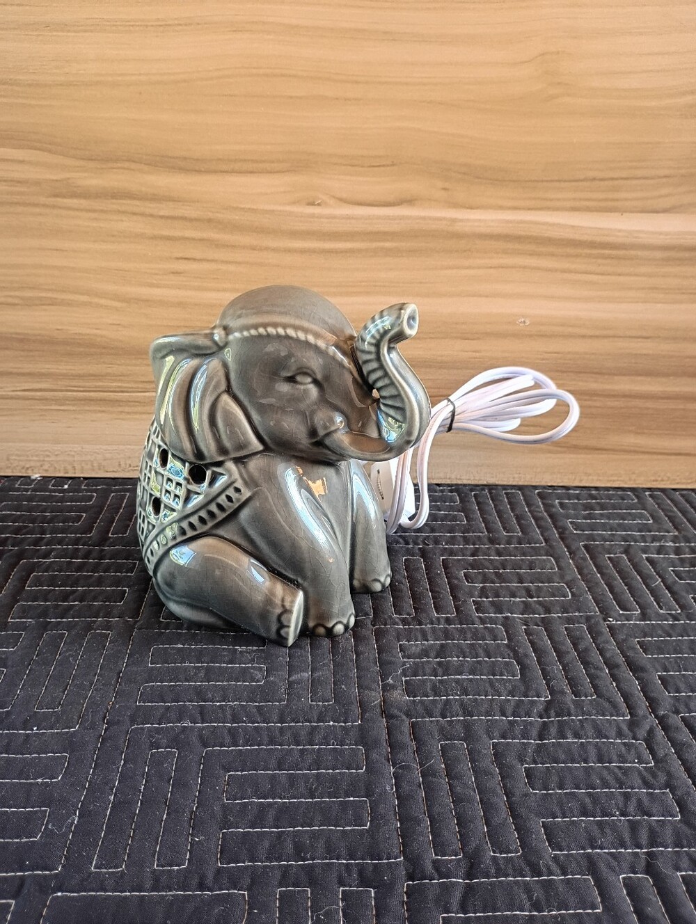 Gray Ceramic Elephant Wax Warmer Lamp